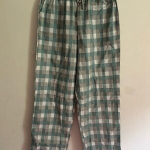 Green and White Plaid Joggers with Elastic Waist
